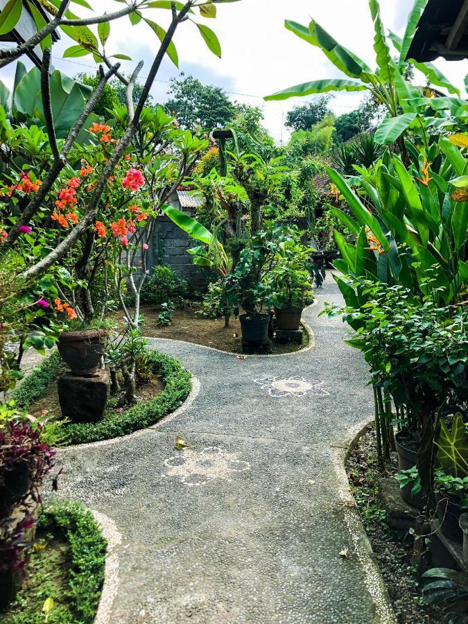 Rayshiva Homestay 우붓 외부 사진